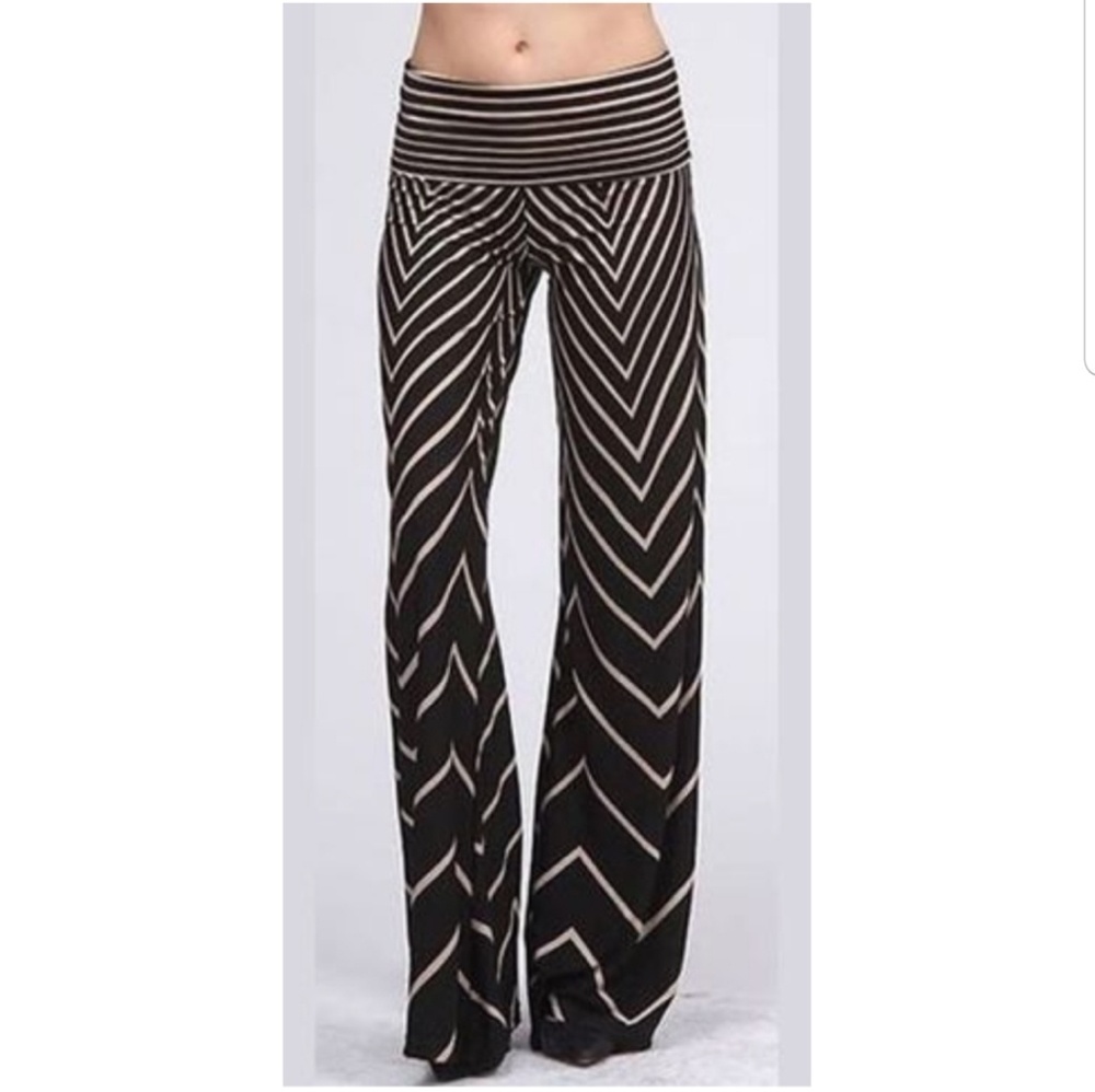 NWT Chevron black and tan palazo pants